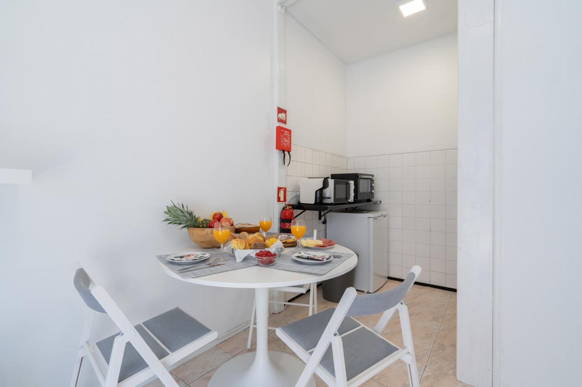 Sweet Flats With Netflix - Bolhao City Center Apartment Porto Bilik gambar