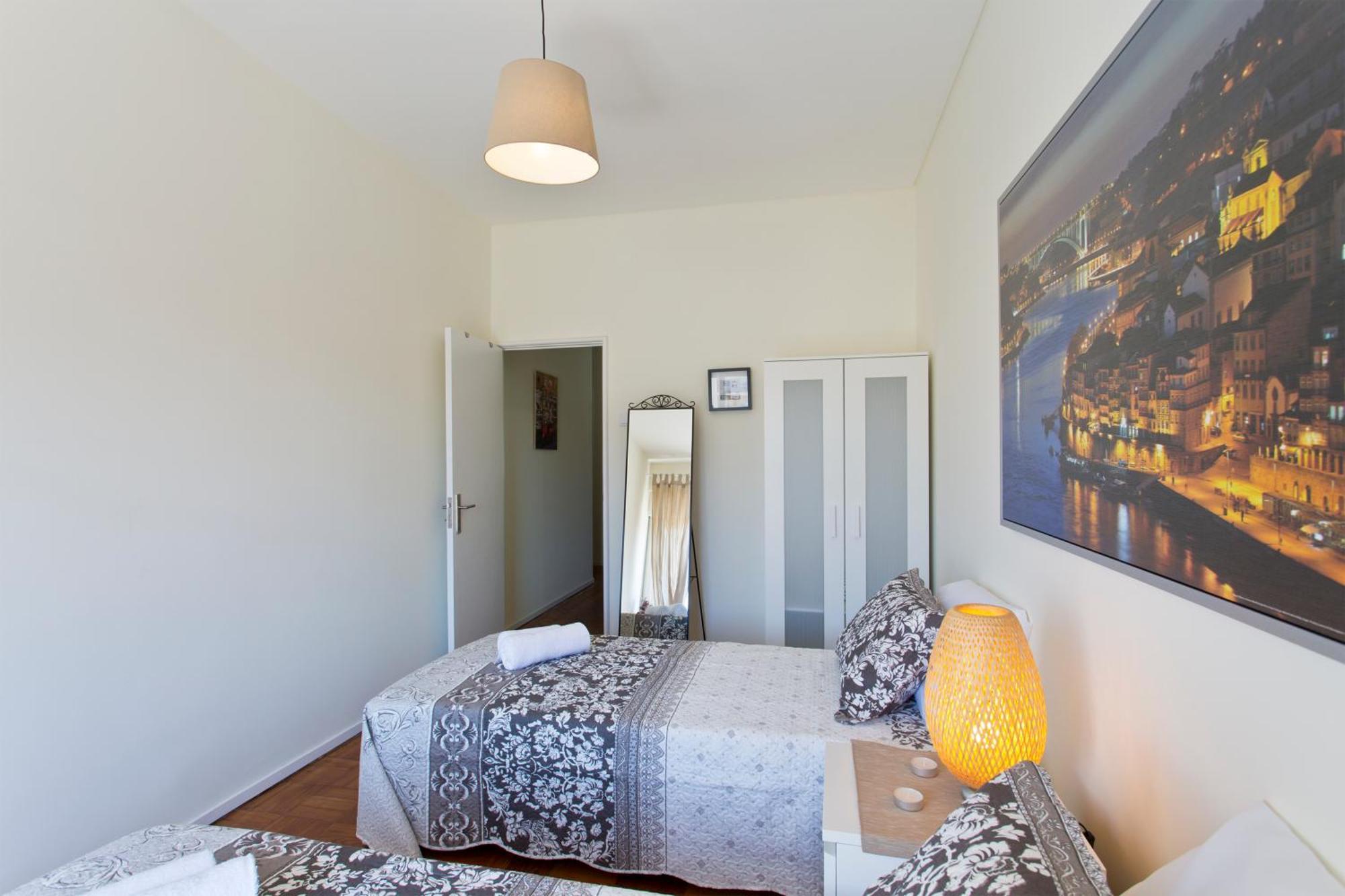 Sweet Flats With Netflix - Bolhao City Center Apartment Porto Bilik gambar